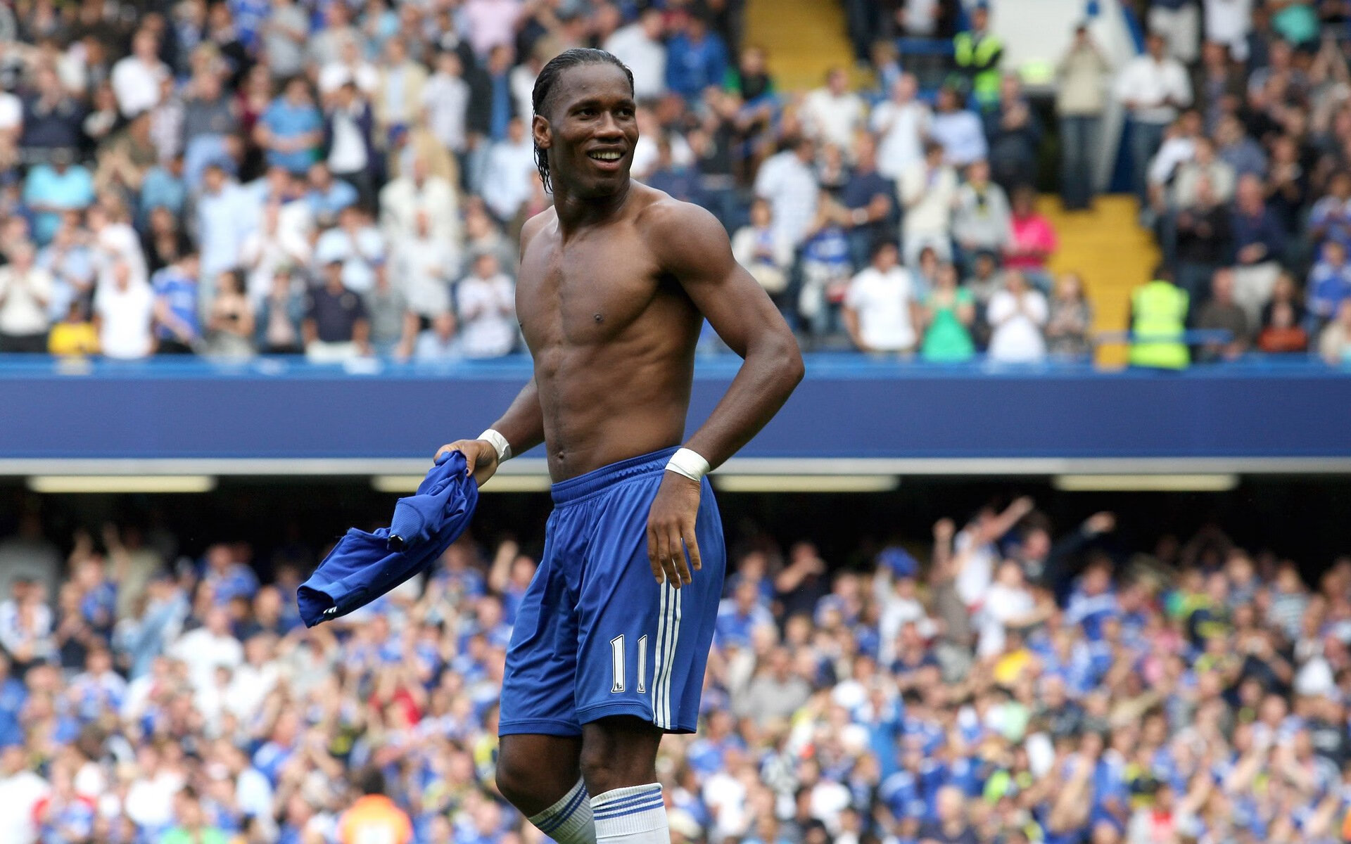 C罗焦点对战，巴特勒与40激战湖人分钟，败北胜负难料！赛场气氛高涨